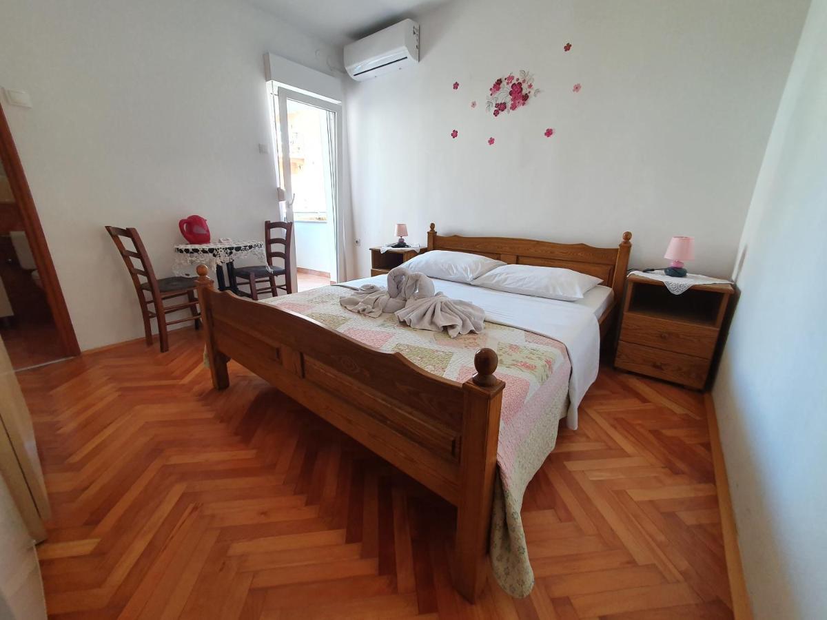 Apartments & Rooms Krk Krk Island Ngoại thất bức ảnh