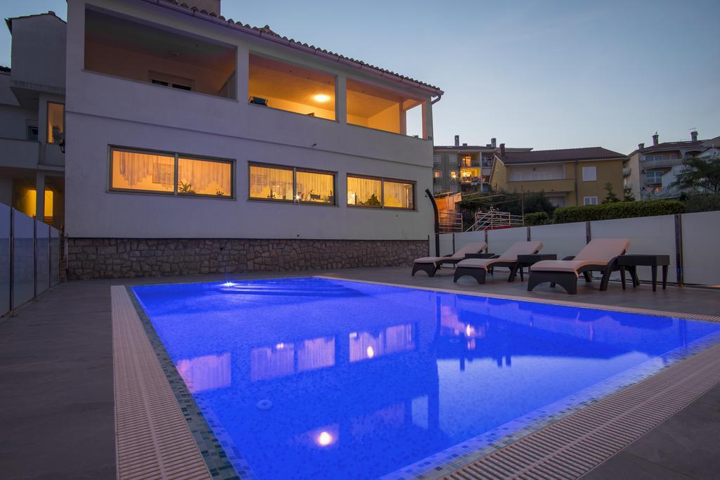 Apartments & Rooms Krk Krk Island Ngoại thất bức ảnh