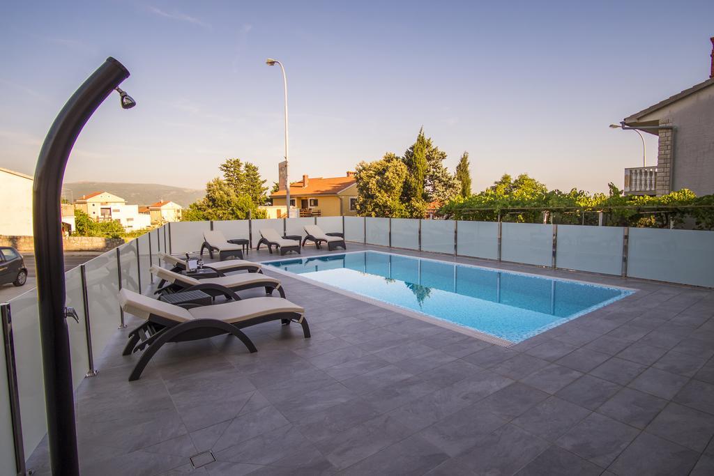 Apartments & Rooms Krk Krk Island Ngoại thất bức ảnh