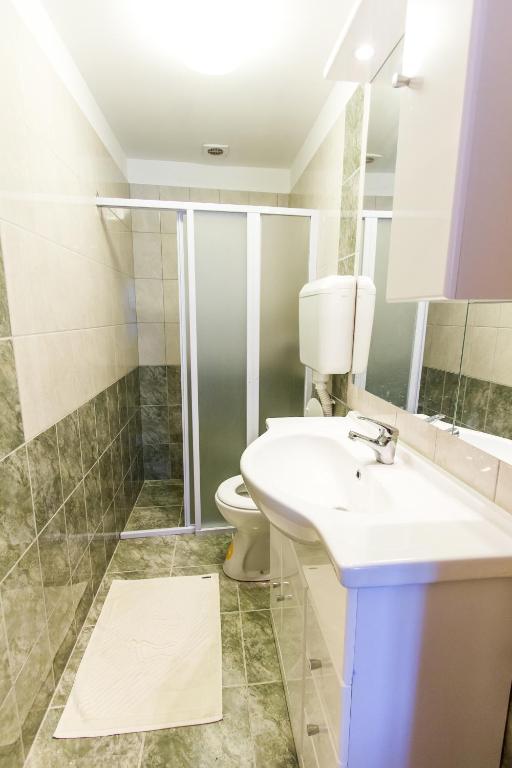Apartments & Rooms Krk Krk Island Phòng bức ảnh